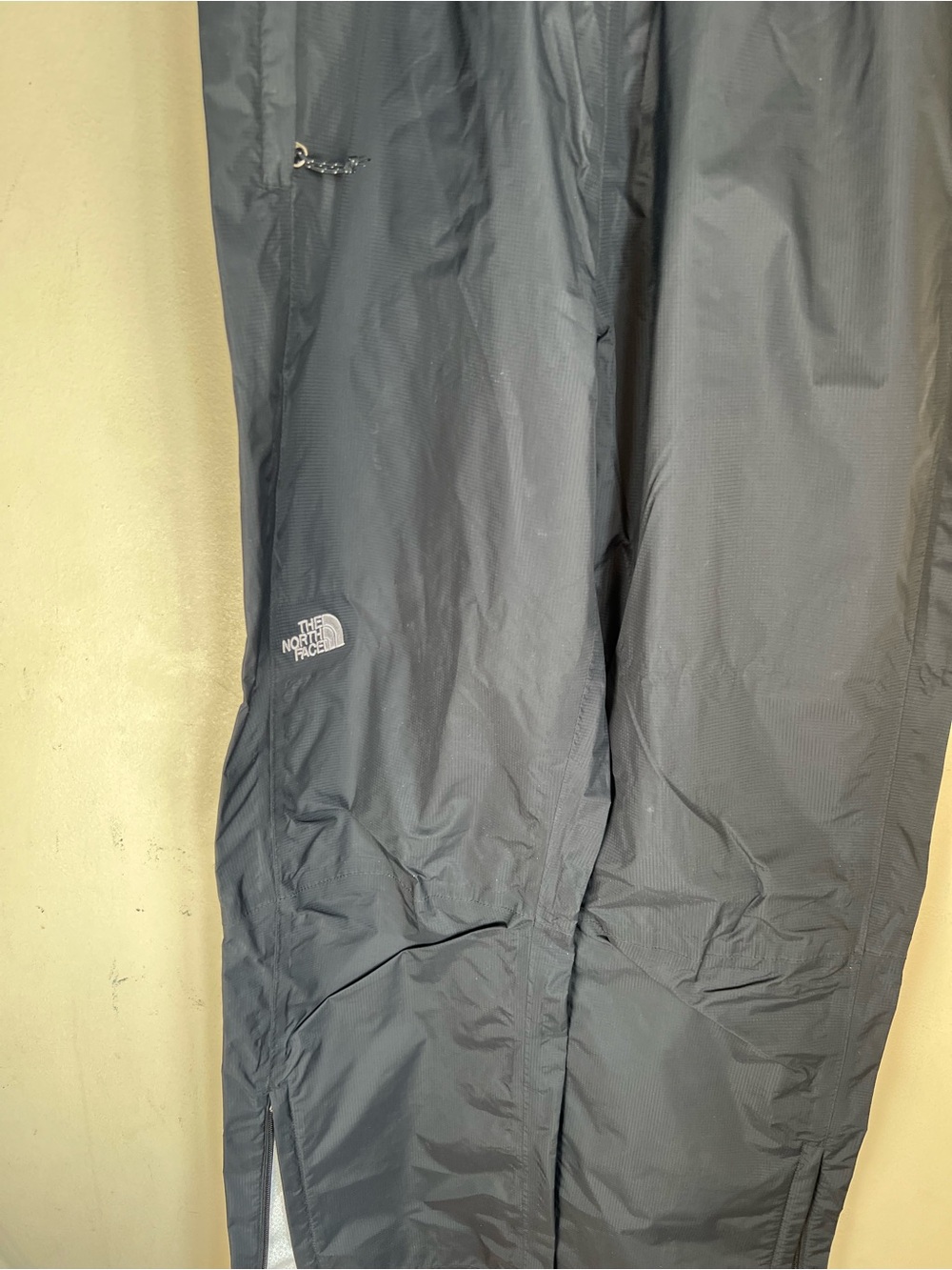 NWT The North Face women’s Black Lightweight Track Pants - Picture 2 of 13